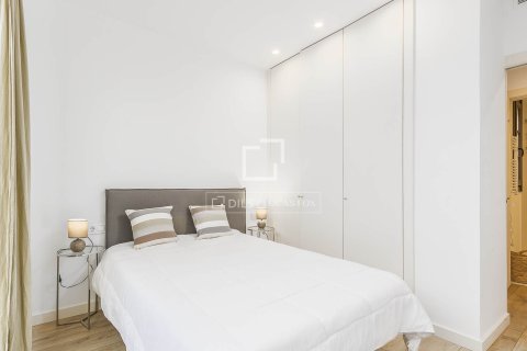Ático de 3 dormitorios en venta en Barcelona, Cataluña, Spain № 6378 - foto 8