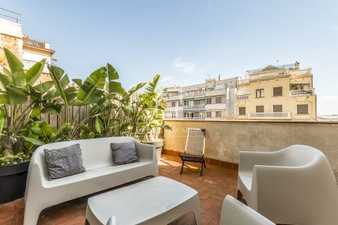 Ático de 3 dormitorios en venta en Barcelona, Cataluña, Spain № 6378 - foto 30