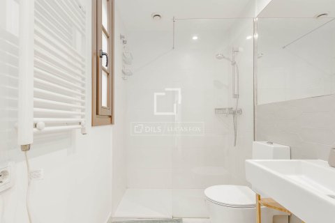 Ático de 3 dormitorios en venta en Barcelona, Cataluña, Spain № 6378 - foto 5