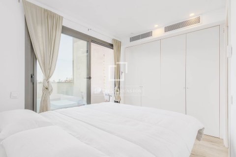 Ático de 3 dormitorios en venta en Barcelona, Cataluña, Spain № 6378 - foto 27