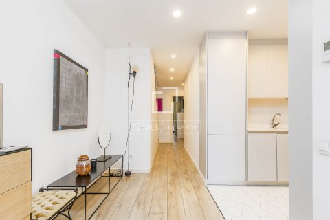 Ático de 3 dormitorios en venta en Barcelona, Cataluña, Spain № 6378 - foto 3