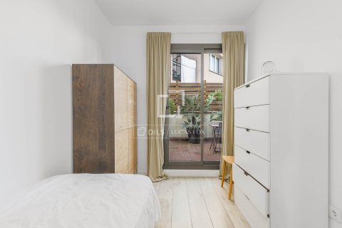 Ático de 3 dormitorios en venta en Barcelona, Cataluña, Spain № 6378 - foto 9