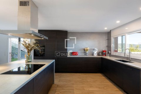 Villa de 3 dormitorios en venta en Alella, Barcelona, Cataluña, Spain № 3928 - foto 10