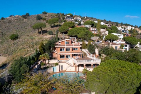 Villa de 3 dormitorios en venta en Alella, Barcelona, Cataluña, Spain № 3928 - foto 4
