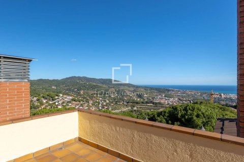Villa de 3 dormitorios en venta en Alella, Barcelona, Cataluña, Spain № 3928 - foto 24
