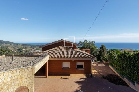 Villa de 3 dormitorios en venta en Alella, Barcelona, Cataluña, Spain № 3928 - foto 19
