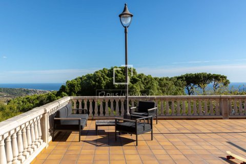 Villa de 3 dormitorios en venta en Alella, Barcelona, Cataluña, Spain № 3928 - foto 13