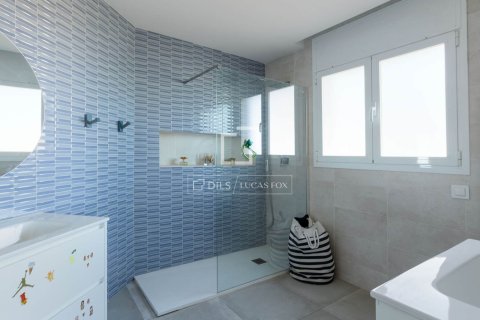 Villa de 3 dormitorios en venta en Alella, Barcelona, Cataluña, Spain № 3928 - foto 26