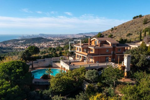 Villa de 3 dormitorios en venta en Alella, Barcelona, Cataluña, Spain № 3928 - foto 3