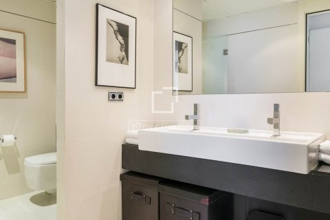 Ático de 2 dormitorios en venta en Barcelona, Cataluña, Spain № 3934 - foto 28