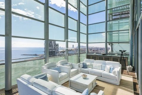 Ático de 2 dormitorios en venta en Barcelona, Cataluña, Spain № 3934 - foto 2