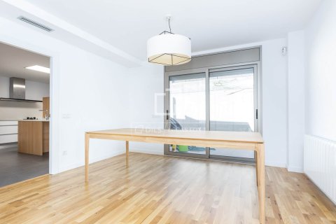 Villa de 5 dormitorios en venta en Vilassar de Dalt, Barcelona, Cataluña, Spain № 3933 - foto 13