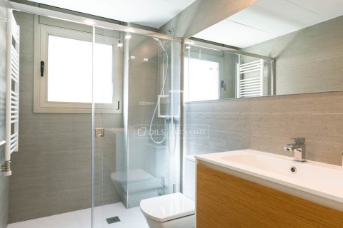 Villa de 5 dormitorios en venta en Vilassar de Dalt, Barcelona, Cataluña, Spain № 3933 - foto 25