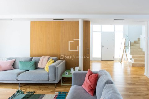 Villa de 5 dormitorios en venta en Vilassar de Dalt, Barcelona, Cataluña, Spain № 3933 - foto 11