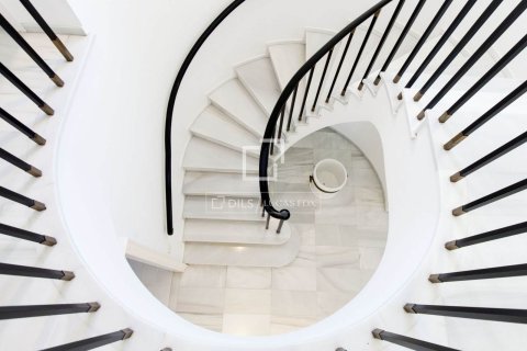 Купить виллу в Кастельдефельс, Испания с 6 спален, 770м², № 3929 - фото 10