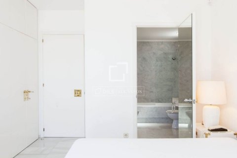 Купить виллу в Кастельдефельс, Испания с 6 спален, 770м², № 3929 - фото 12