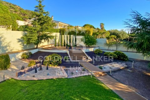 Villa de 5 dormitorios en venta en Pau, Gerona, Cataluña, Spain № 5811 - foto 3