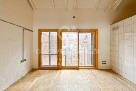 Dúplex de 2 dormitorios en venta en Barcelona, Cataluña, Spain № 5809 - foto 22