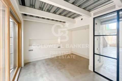 Dúplex de 2 dormitorios en venta en Barcelona, Cataluña, Spain № 5809 - foto 25