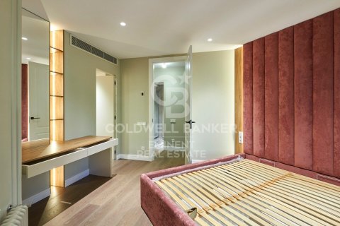 Apartamento de 3 dormitorios en venta en Barcelona, Cataluña, Spain № 5806 - foto 21