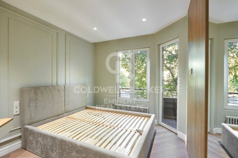 Apartamento de 3 dormitorios en venta en Barcelona, Cataluña, Spain № 5806 - foto 16