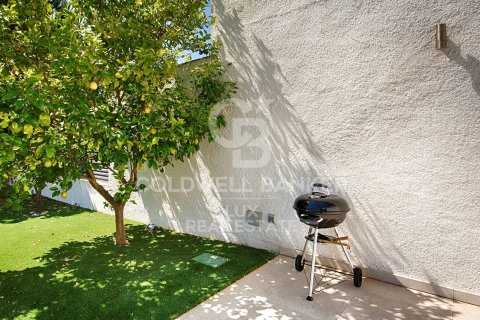Сasa de 3 dormitorios en venta en Empuriabrava, Gerona, Cataluña, Spain № 6002 - foto 9