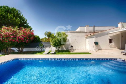 Сasa de 3 dormitorios en venta en Empuriabrava, Gerona, Cataluña, Spain № 6002 - foto 8