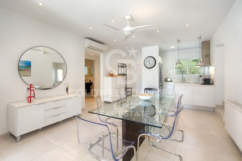 Сasa de 3 dormitorios en venta en Empuriabrava, Gerona, Cataluña, Spain № 6002 - foto 18