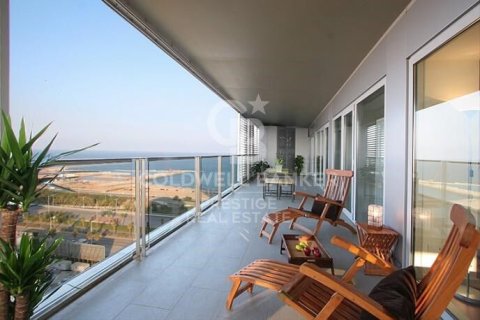 Apartamento de 4 dormitorios en venta en Barcelona, Cataluña, Spain № 5999