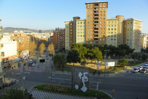 Propiedad comercial de 163 m² en venta en Barcelona, Cataluña, Spain № 1583