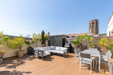 Apartamento de 3 dormitorios en venta en Barcelona, Cataluña, Spain № 1582 - foto 2