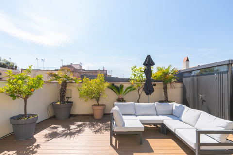Apartamento de 3 dormitorios en venta en Barcelona, Cataluña, Spain № 1582