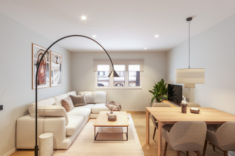 Apartamento de 4 dormitorios en venta en Barcelona, Cataluña, Spain № 1578