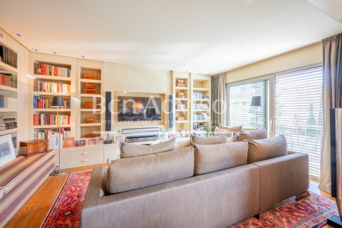5 bedrooms apartment for sale in Barcelona, Catalonia, Spain № 2840 - photo 3