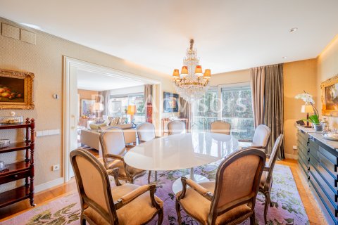 5 bedrooms apartment for sale in Barcelona, Catalonia, Spain № 2840 - photo 8