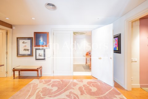 5 bedrooms apartment for sale in Barcelona, Catalonia, Spain № 2840 - photo 13