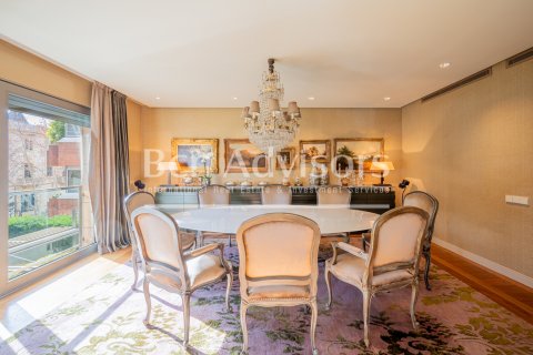 5 bedrooms apartment for sale in Barcelona, Catalonia, Spain № 2840 - photo 7
