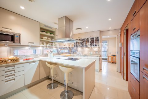 5 bedrooms apartment for sale in Barcelona, Catalonia, Spain № 2840 - photo 17