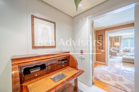 5 bedrooms apartment for sale in Barcelona, Catalonia, Spain № 2840 - photo 14