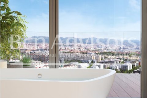 Apartamento de 3 dormitorios en venta en Barcelona, Cataluña, Spain № 2842 - foto 8