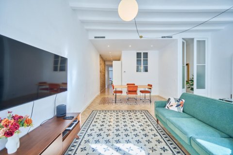 Apartamento de 2 dormitorios en venta en Ciudad Vieja, Barcelona, Cataluña, Spain № 2839 - foto 9