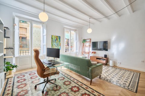 Apartamento de 2 dormitorios en venta en Ciudad Vieja, Barcelona, Cataluña, Spain № 2839 - foto 7