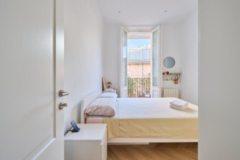 Apartamento de 2 dormitorios en venta en Ciudad Vieja, Barcelona, Cataluña, Spain № 2839 - foto 20