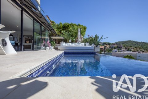 Сasa de 4 dormitorios en venta en Sitges, Barcelona, Cataluña, Spain № 4665 - foto 4