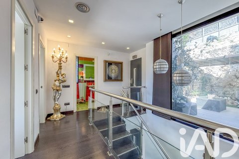 Сasa de 4 dormitorios en venta en Sitges, Barcelona, Cataluña, Spain № 4665 - foto 25