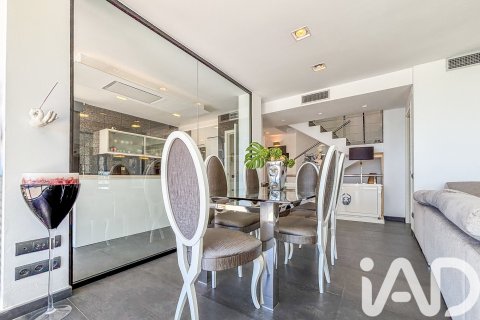 Сasa de 4 dormitorios en venta en Sitges, Barcelona, Cataluña, Spain № 4665 - foto 15