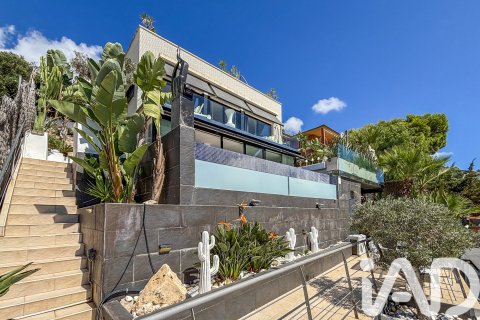 Сasa de 4 dormitorios en venta en Sitges, Barcelona, Cataluña, Spain № 4665 - foto 2