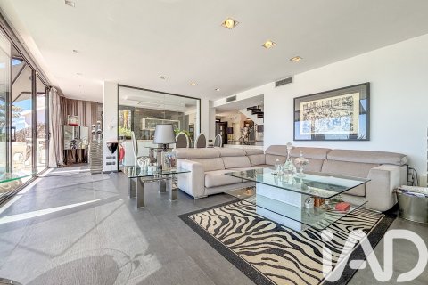 Сasa de 4 dormitorios en venta en Sitges, Barcelona, Cataluña, Spain № 4665 - foto 17