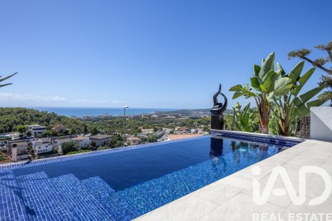 Сasa de 4 dormitorios en venta en Sitges, Barcelona, Cataluña, Spain № 4665 - foto 6