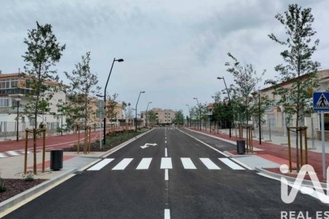 Parcela de 2685 m² en venta en Mont-roig del Camp, Tarragona, Cataluña, Spain № 4661 - foto 4